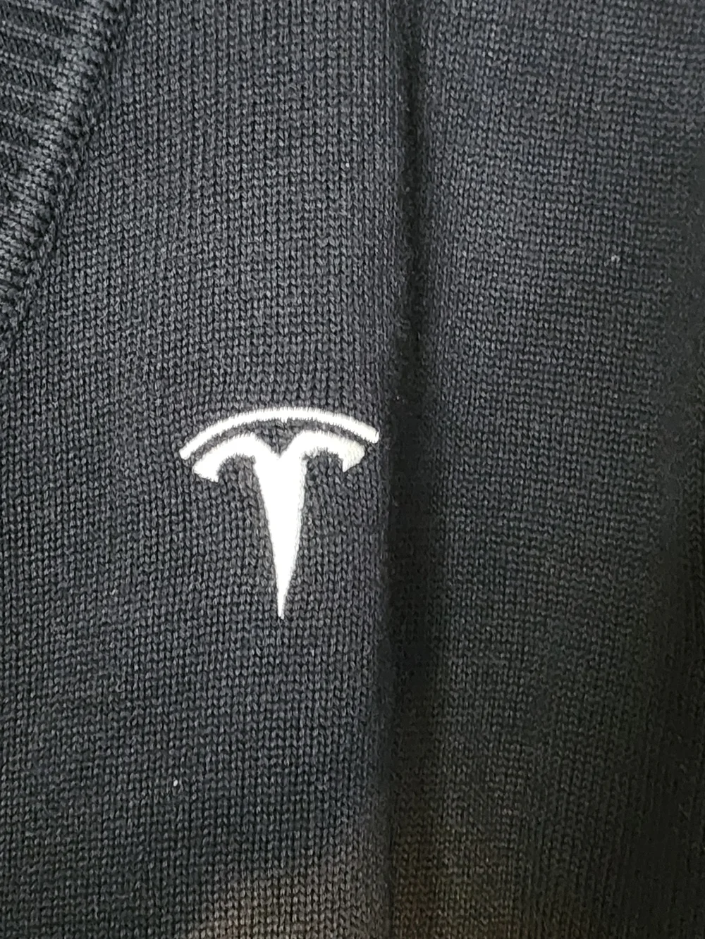 Tesla classic neck